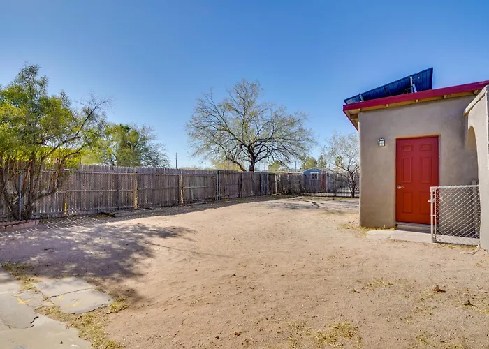 3 Mi To Arizona Stadium: Quiet Retreat Holiday home Tucson