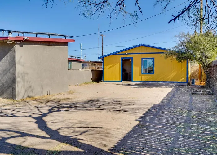 Holiday home 3 Mi To Arizona Stadium: Quiet Retreat
