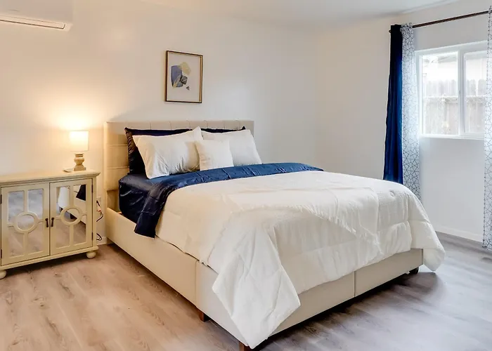 3 Mi To Arizona Stadium: Quiet Retreat Holiday home Tucson